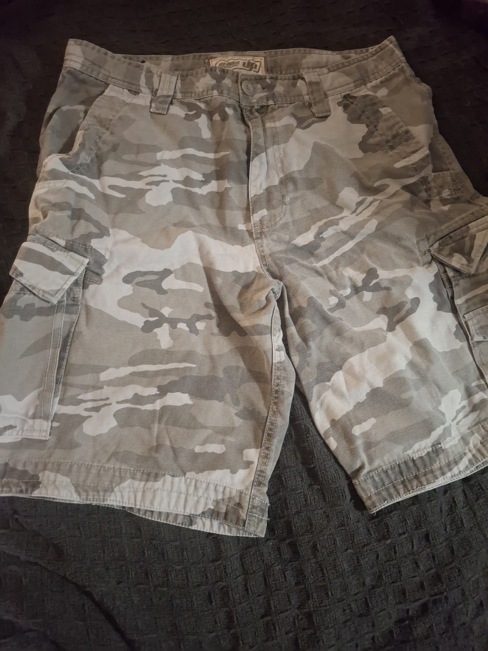 urban pipeline Men's Gray Camo Cargo Shorts